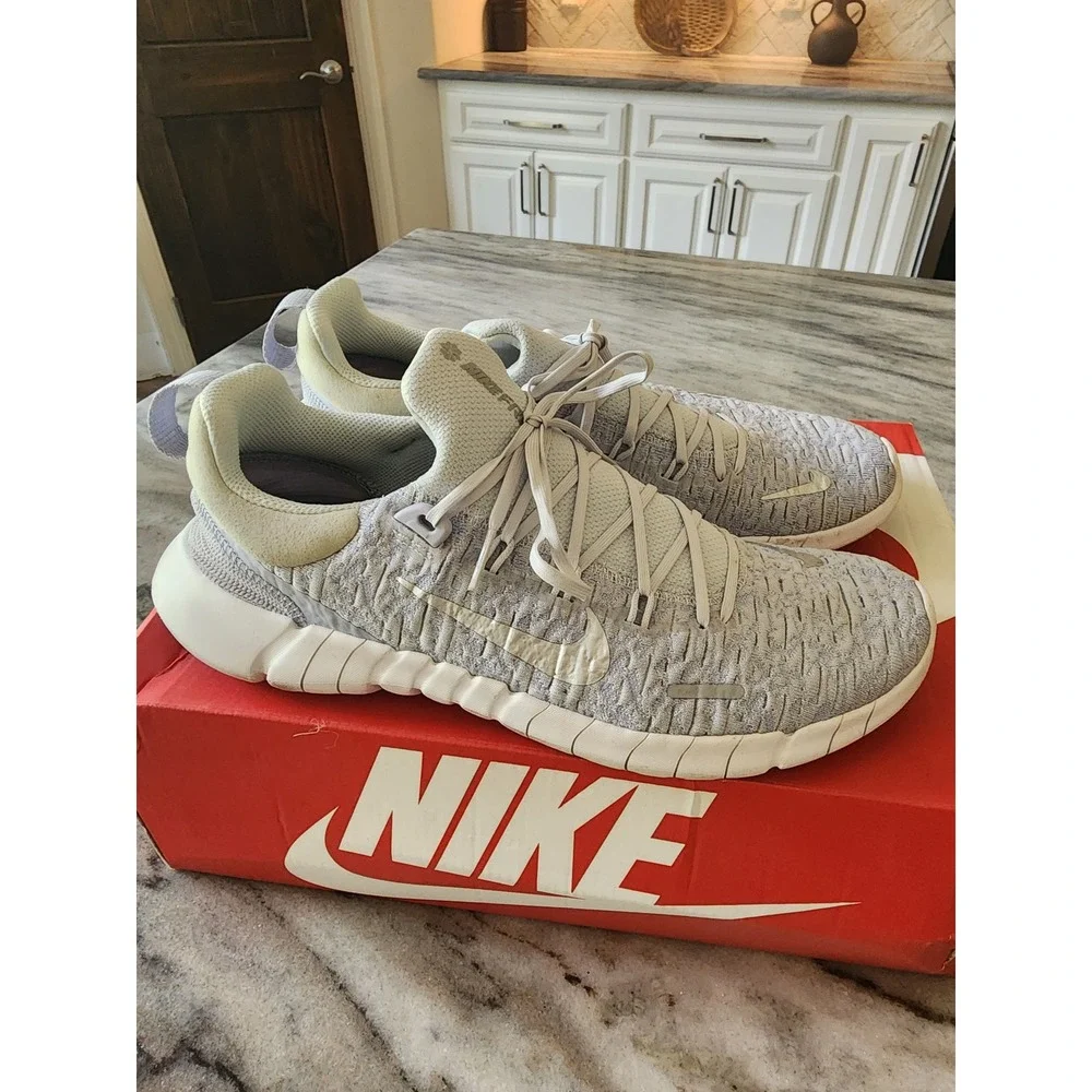 Nike Free Run 5.0 Pure Platinium Metallic Silver Womens Running Shoes Grey Sz 10